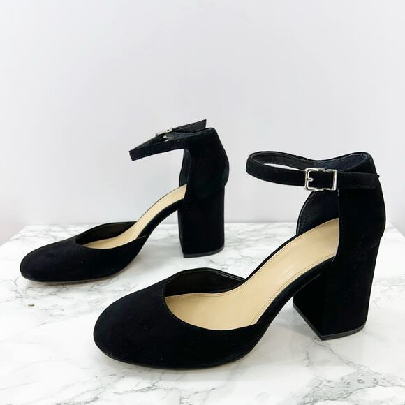 Gianni Bini Black Suede Round Toe Block Heels Size 7.5 - Picture 1 of 7